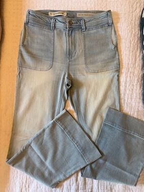 Pilcro Light Wash High-Rise Trouser Jean